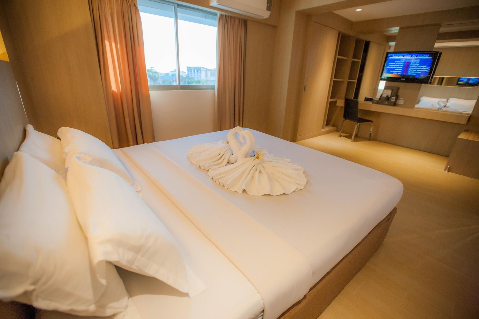 Golden City Rayong Hotel Eksteriør bilde