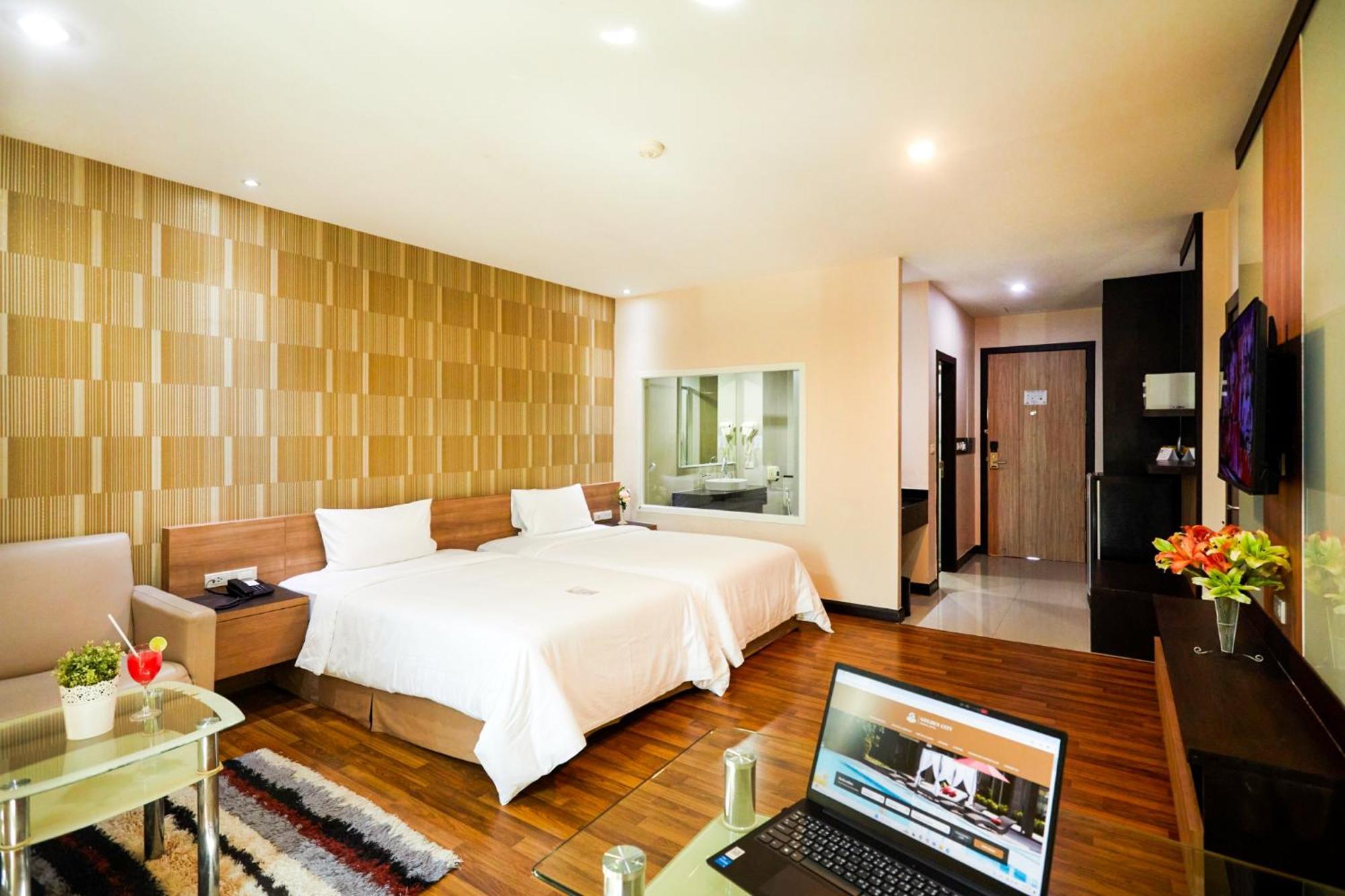 Golden City Rayong Hotel Eksteriør bilde
