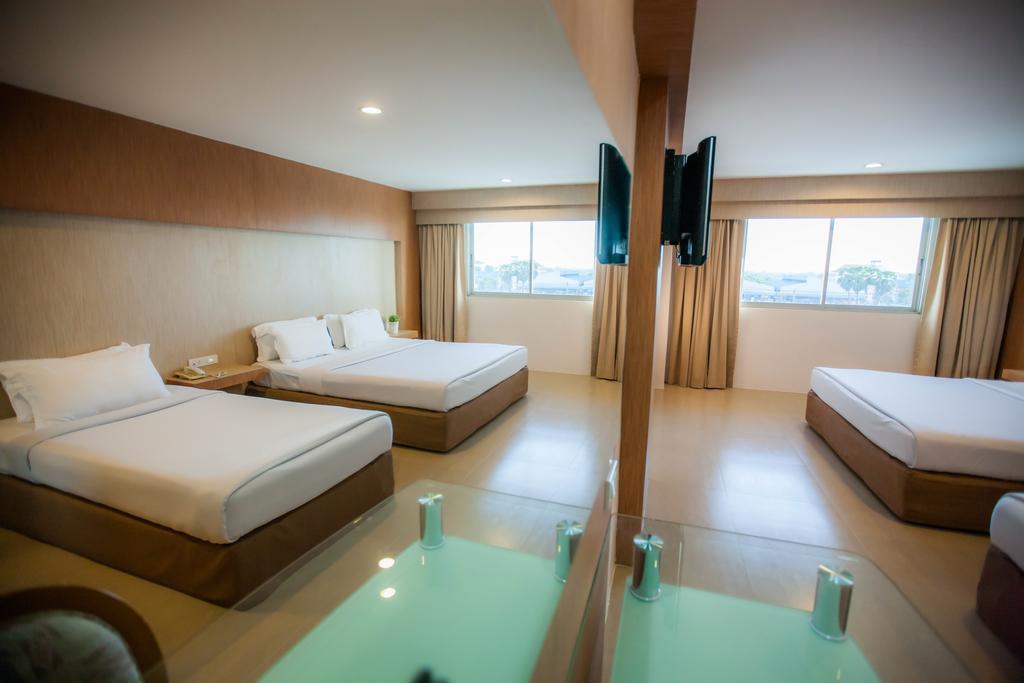 Golden City Rayong Hotel Eksteriør bilde