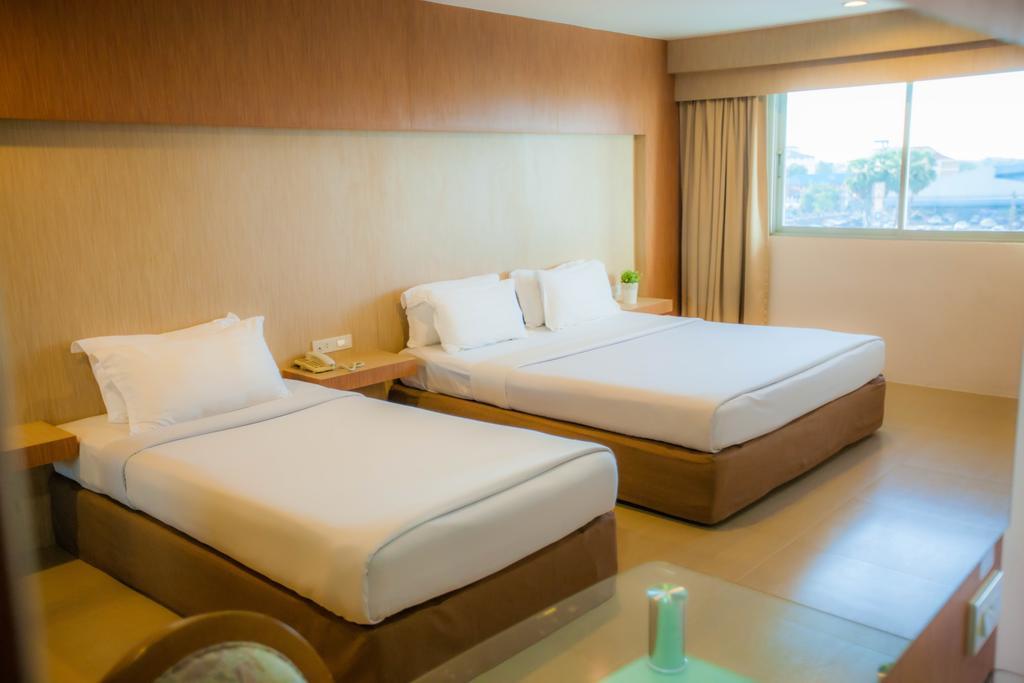 Golden City Rayong Hotel Eksteriør bilde